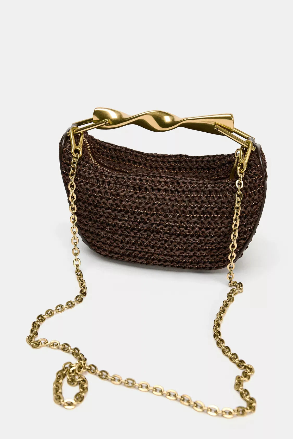 Sac à Main de Soirée Tressé Marron Chocolat avec Poignée Métallique Dorée Torsadée